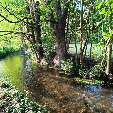 Panzió Le Clos Du Bec Le Bec-Hellouin